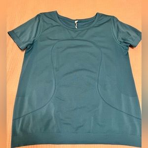 Lululemon Swiftly Relaxed Short Sleeve Shirt